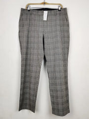 Buy online pre-used pre-loved 100% authentic & Original branded Marks & Spencer (TT-4367) available in Pakistan. Top international brands avilable.