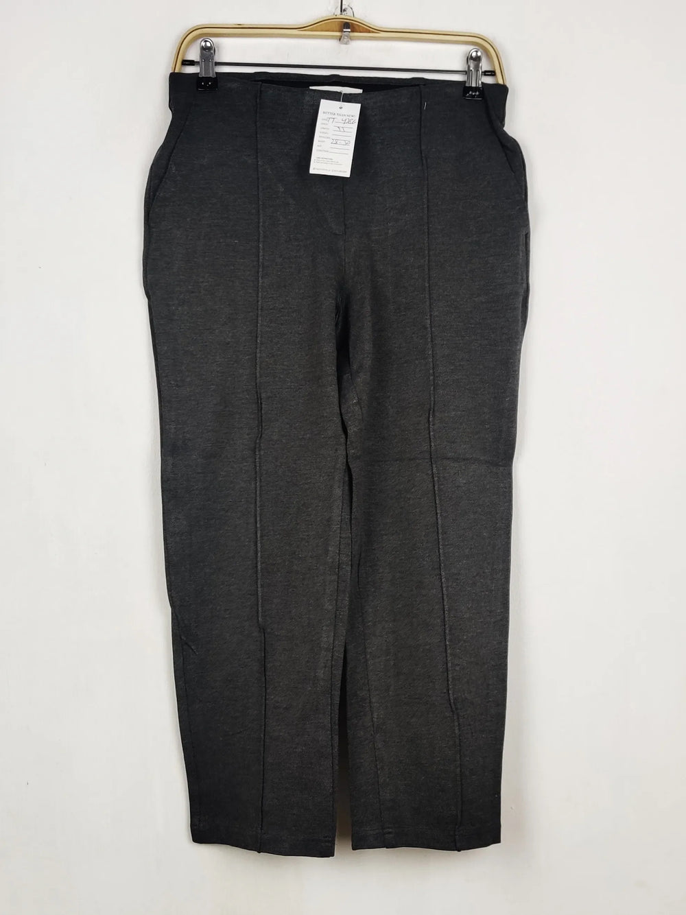 Buy online pre-used pre-loved 100% authentic & Original branded Marks & Spencer (TT-4386) available in Pakistan. Top international brands avilable.