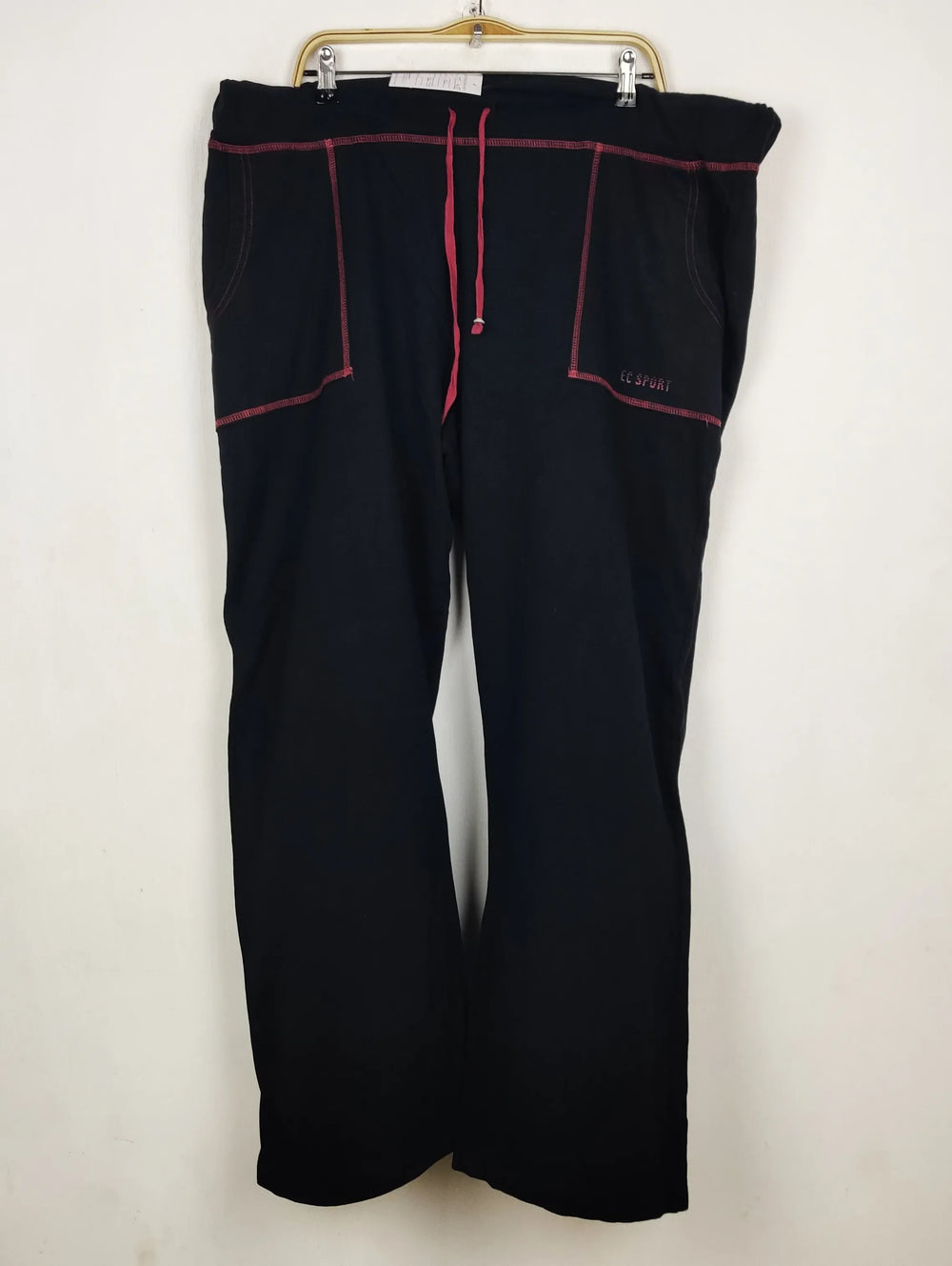 Buy online pre-used pre-loved 100% authentic & Original branded East * Coast (TT-4387) available in Pakistan. Top international brands avilable.