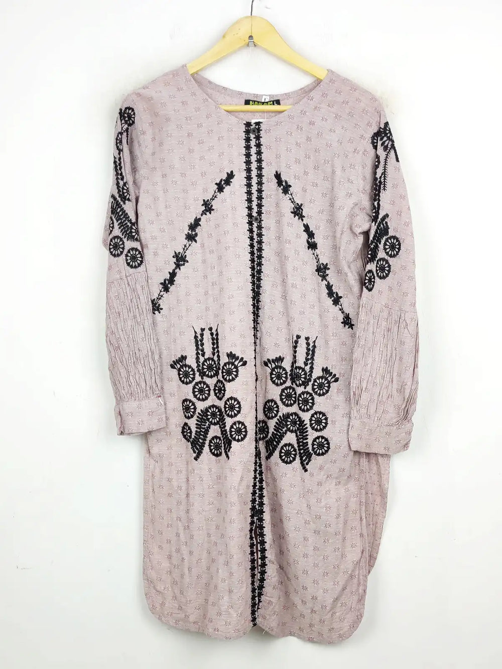 Buy online pre-used pre-loved 100% authentic & Original branded Haram (WBK-1058) available in Pakistan. Top international brands avilable.