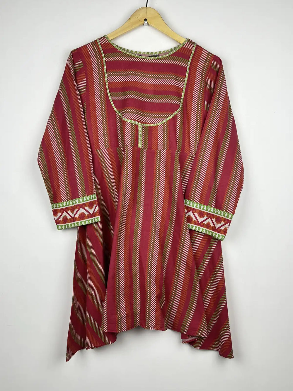 Buy online pre-used pre-loved 100% authentic & Original branded Zellbury (WBK-1171) available in Pakistan. Top international brands avilable.