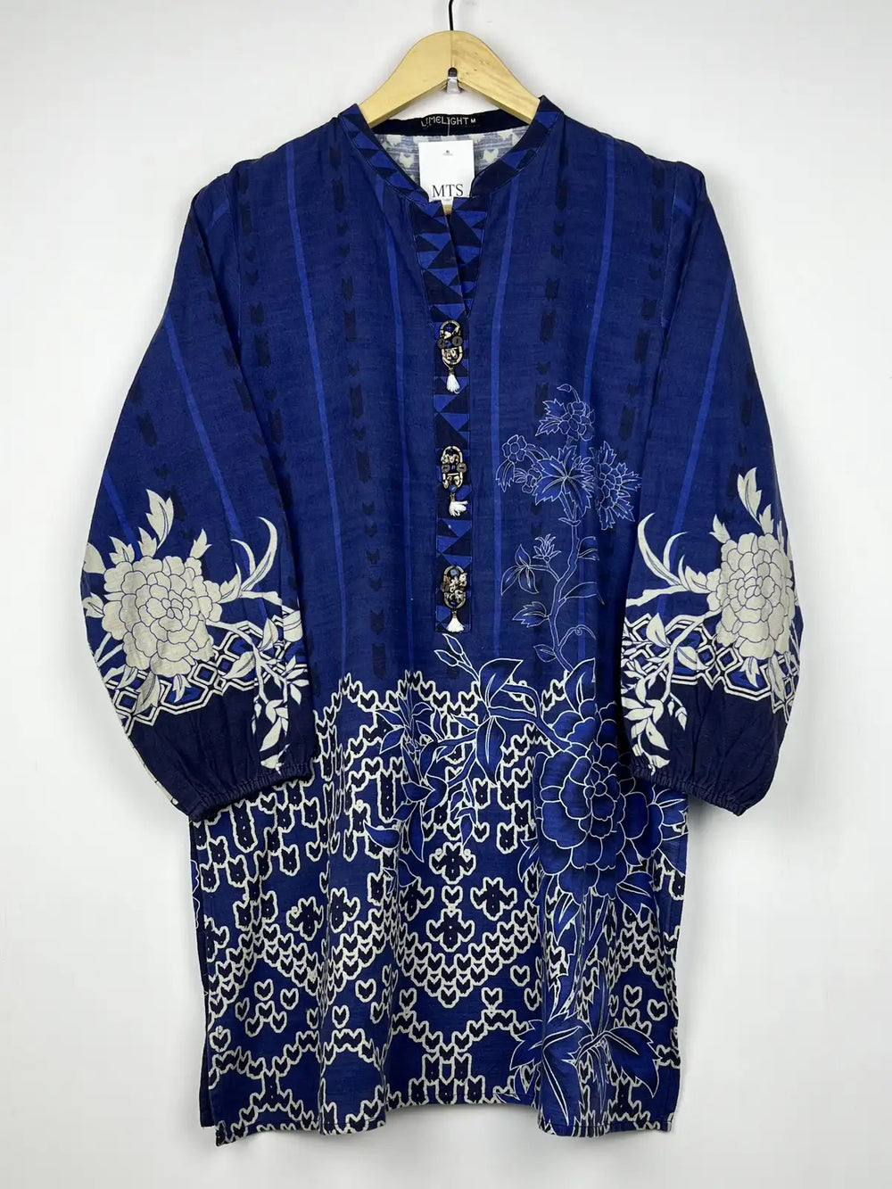 Buy online pre-used pre-loved 100% authentic & Original branded Limelight (WBK-1200) available in Pakistan. Top international brands avilable.