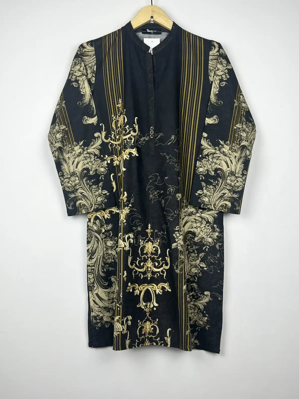 Buy online pre-used pre-loved 100% authentic & Original branded Ideas (WBK-1209) available in Pakistan. Top international brands avilable.