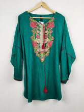 Buy online pre-used pre-loved 100% authentic & Original branded Warda (WBK-1249) available in Pakistan. Top international brands avilable.