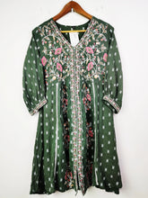 Buy online pre-used pre-loved 100% authentic & Original branded Unknown Brand (WBK-180) available in Pakistan. Top international brands avilable.