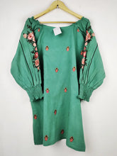 Buy online pre-used pre-loved 100% authentic & Original branded Cross Kulture (WBK-2083) available in Pakistan. Top international brands avilable.