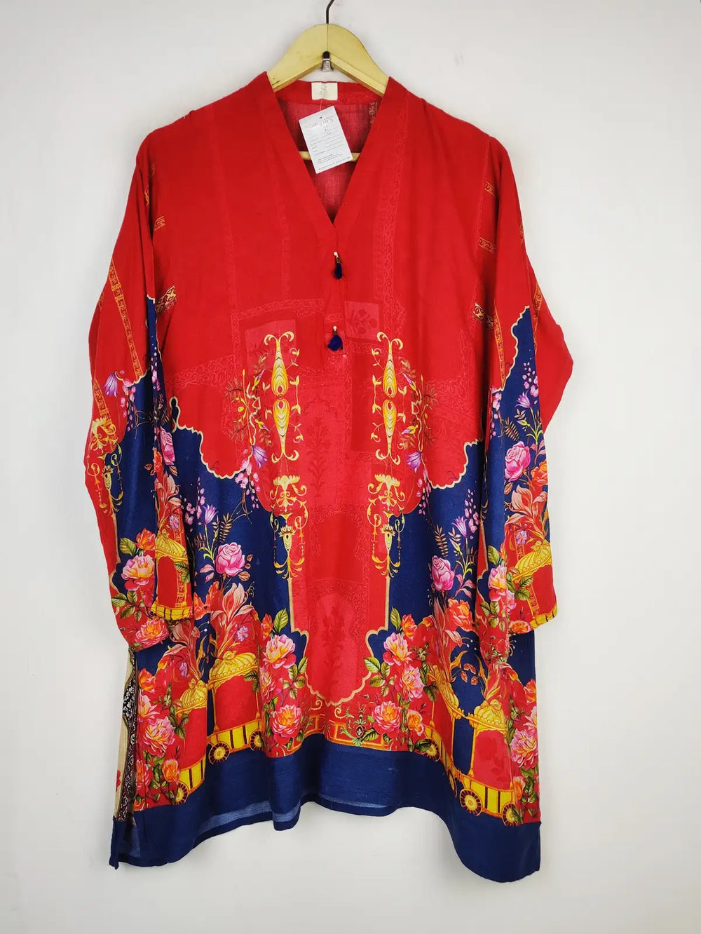 Buy online pre-used pre-loved 100% authentic & Original branded Unknown Brand (WBK-2193) available in Pakistan. Top international brands avilable.