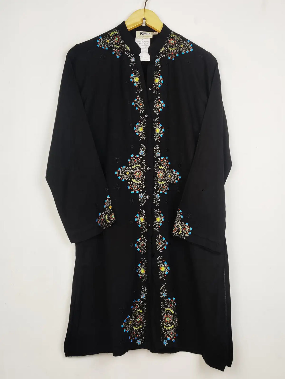 Buy online pre-used pre-loved 100% authentic & Original branded Rupali (WBK-2562) available in Pakistan. Top international brands avilable.
