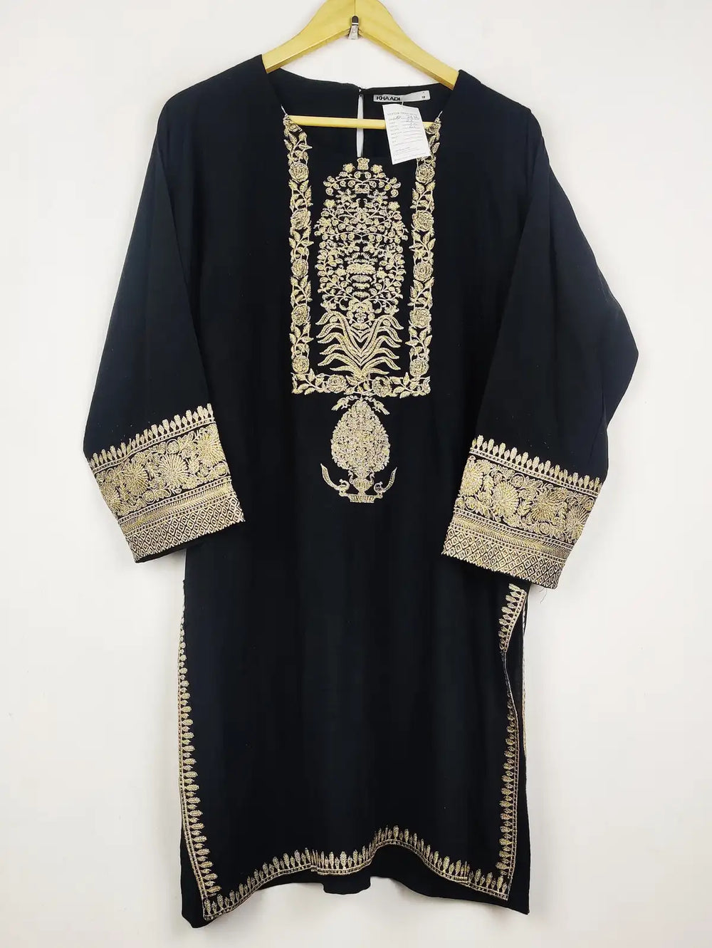 Buy online pre-used pre-loved 100% authentic & Original branded Khaadi (WBK-2676) available in Pakistan. Top international brands avilable.