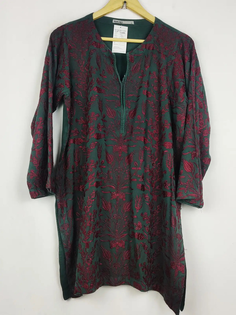 Buy online pre-used pre-loved 100% authentic & Original branded Khaadi (WBK-2684) available in Pakistan. Top international brands avilable.