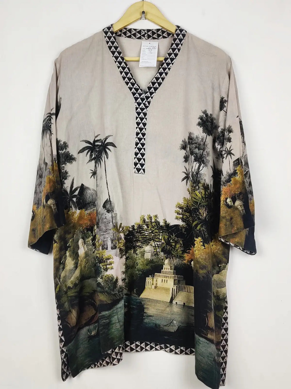 Buy online pre-used pre-loved 100% authentic & Original branded Unknown Brand (WBK-2711) available in Pakistan. Top international brands avilable.