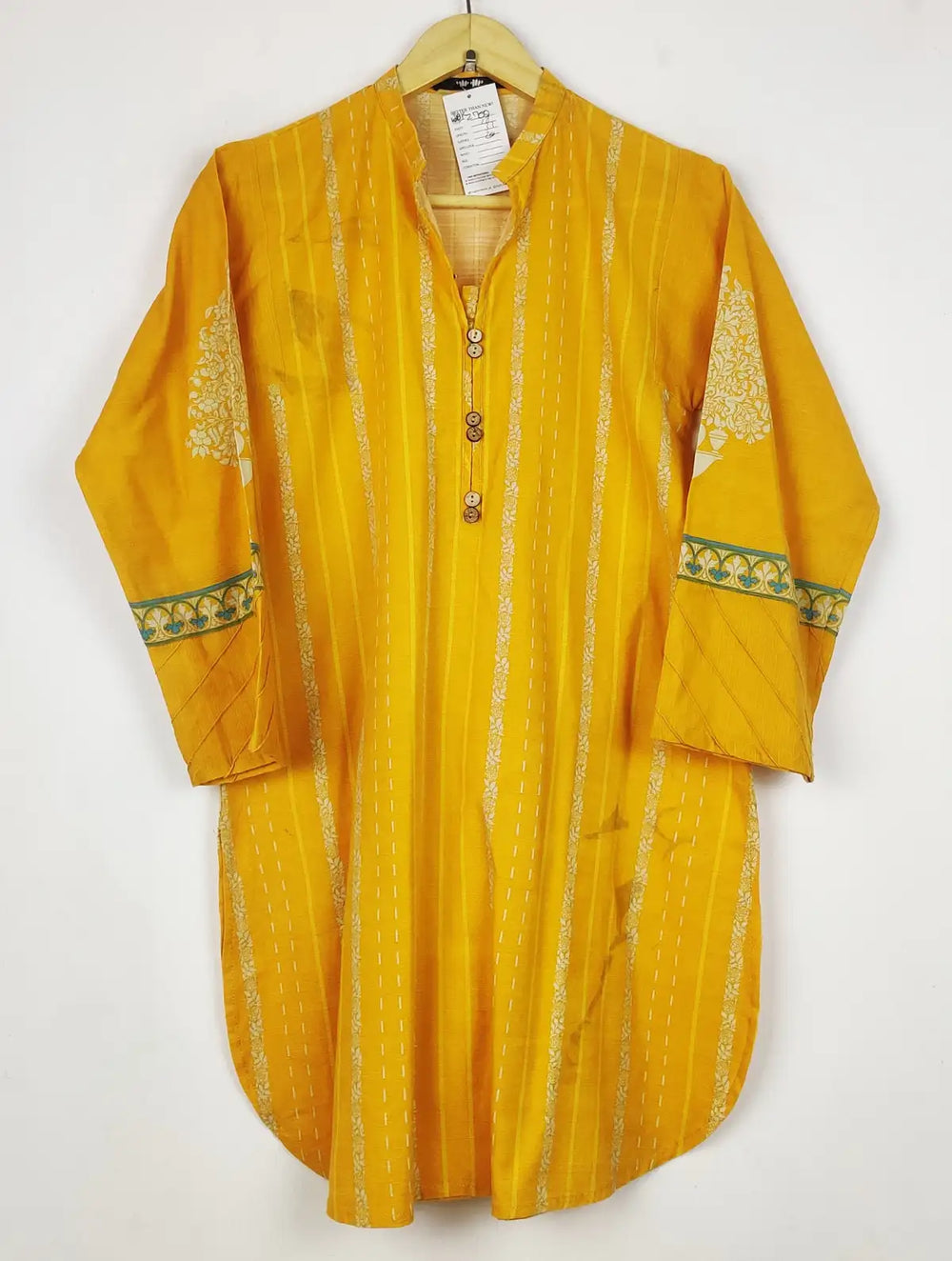 Buy online pre-used pre-loved 100% authentic & Original branded Khaadi (WBK-2758) available in Pakistan. Top international brands avilable.