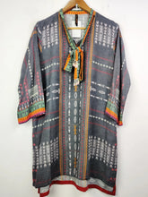 Buy online pre-used pre-loved 100% authentic & Original branded Warda (WBK-275) available in Pakistan. Top international brands avilable.