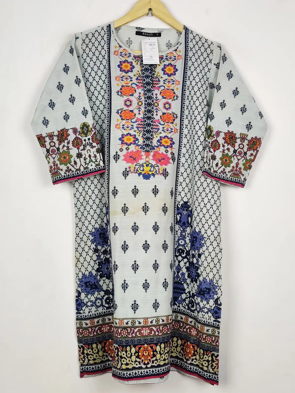 Buy online pre-used pre-loved 100% authentic & Original branded Khaadi (WBK-2814) available in Pakistan. Top international brands avilable.