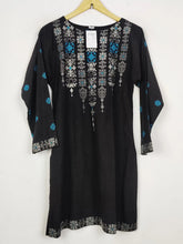 Buy online pre-used pre-loved 100% authentic & Original branded Unknown Brand (WBK-2818) available in Pakistan. Top international brands avilable.