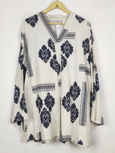 Buy online pre-used pre-loved 100% authentic & Original branded New Collection (WBK-2825) available in Pakistan. Top international brands avilable.
