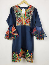 Buy online pre-used pre-loved 100% authentic & Original branded R.B (WBK-2843) available in Pakistan. Top international brands avilable.