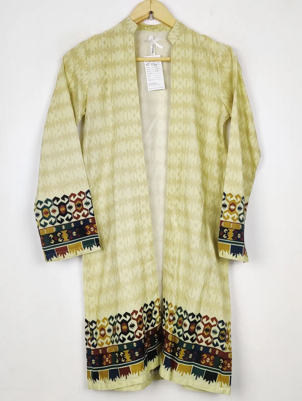 Buy online pre-used pre-loved 100% authentic & Original branded Unknown Brand (WBK-2857) available in Pakistan. Top international brands avilable.