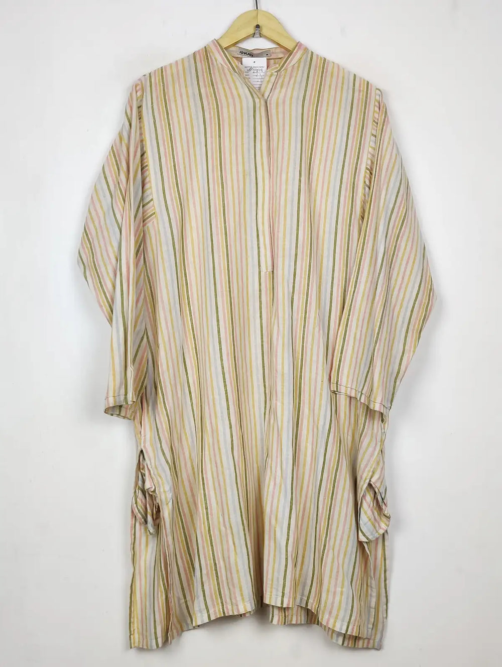 Buy online pre-used pre-loved 100% authentic & Original branded Khaadi (WBK-2898) available in Pakistan. Top international brands avilable.