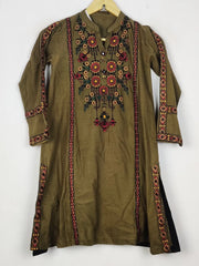 Buy online pre-used pre-loved 100% authentic & Original branded Motif (WBK-2913) available in Pakistan. Top international brands avilable.