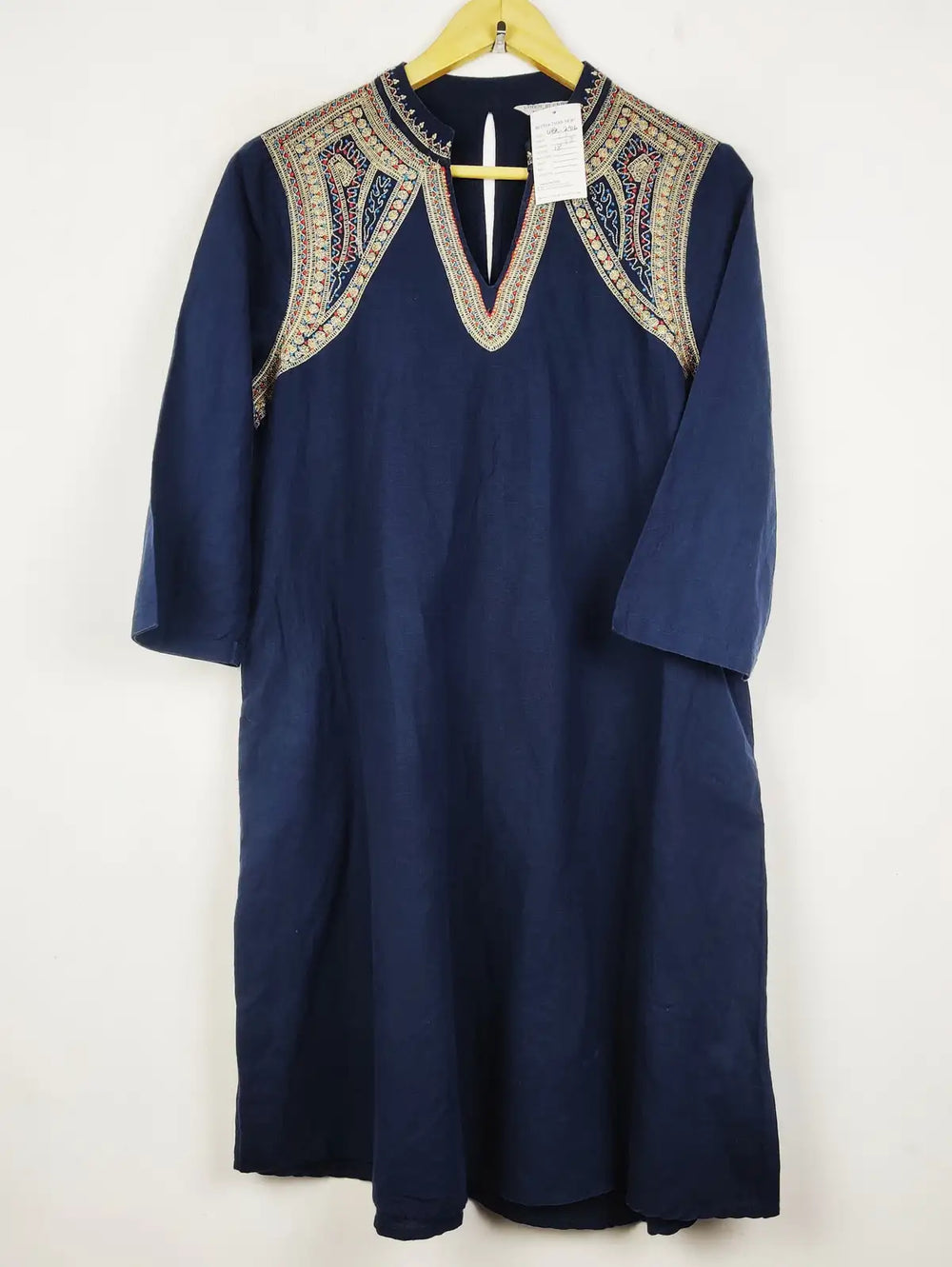 Buy online pre-used pre-loved 100% authentic & Original branded Monsoon (WBK-2916) available in Pakistan. Top international brands avilable.