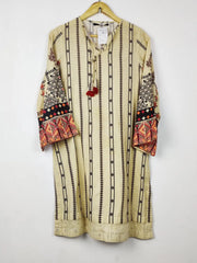 Buy online pre-used pre-loved 100% authentic & Original branded Khaadi (WBK-2948) available in Pakistan. Top international brands avilable.