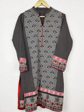Buy online pre-used pre-loved 100% authentic & Original branded Unknown Brand (WBK-2962) available in Pakistan. Top international brands avilable.