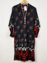 Buy online pre-used pre-loved 100% authentic & Original branded Sana Safinaz (WBK-2968) available in Pakistan. Top international brands avilable.