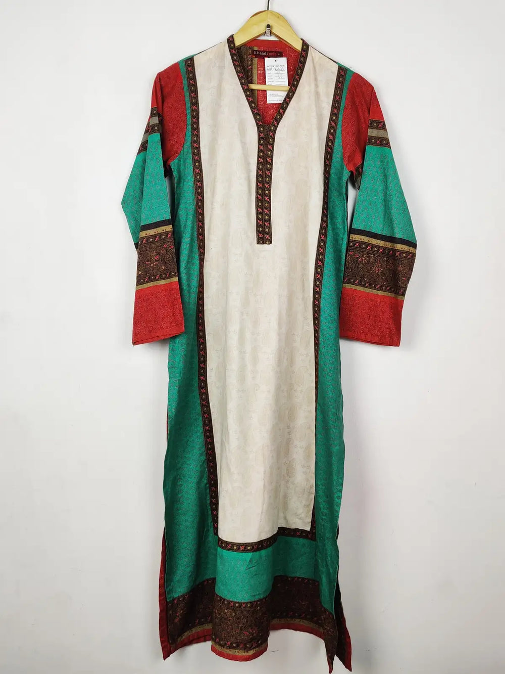 Buy online pre-used pre-loved 100% authentic & Original branded Khaadi (WBK-3065) available in Pakistan. Top international brands avilable.