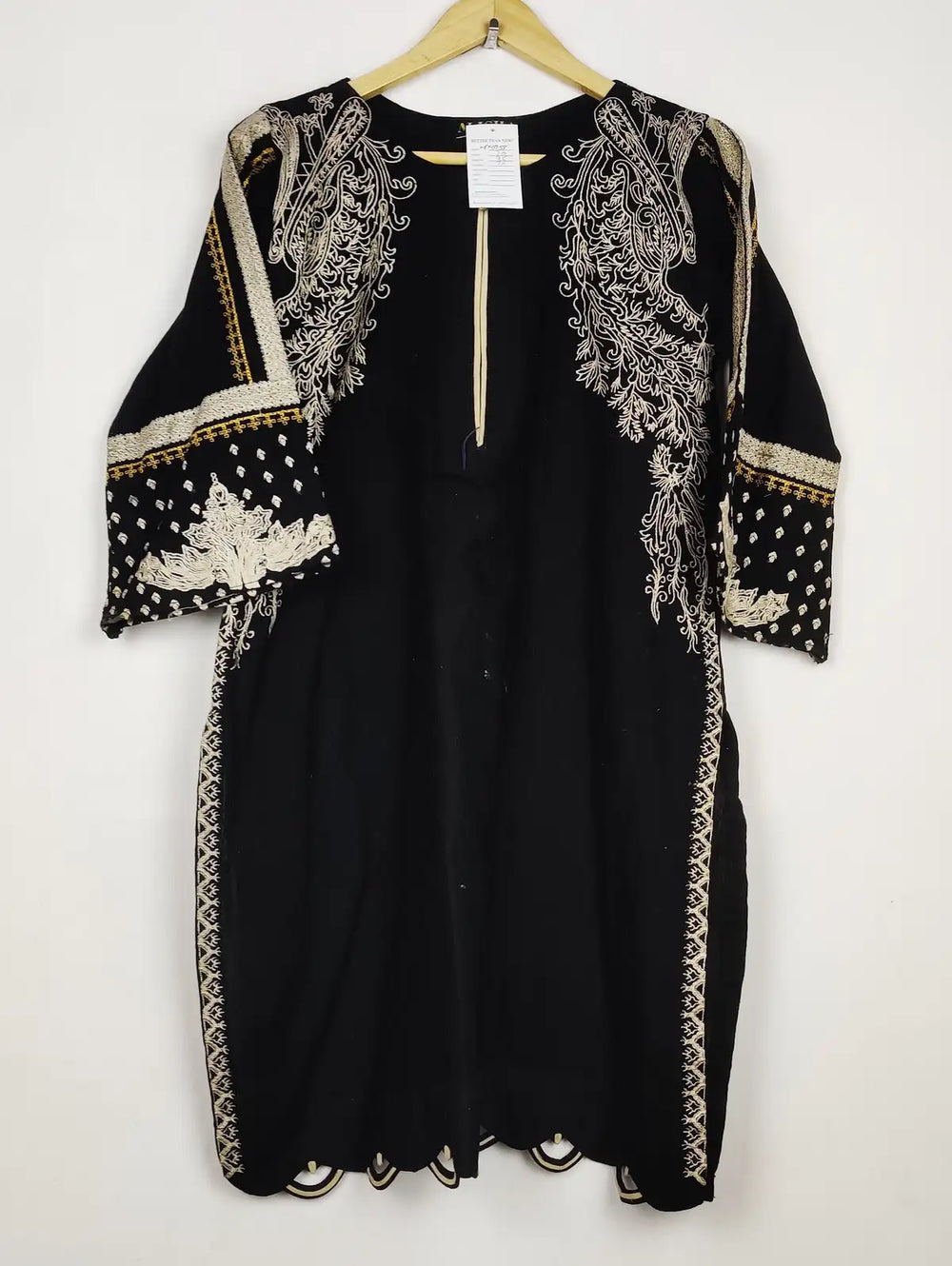 Buy online pre-used pre-loved 100% authentic & Original branded Alisha (WBK-3158) available in Pakistan. Top international brands avilable.
