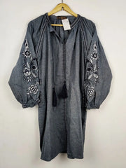 Buy online pre-used pre-loved 100% authentic & Original branded Motif (WBK-3288) available in Pakistan. Top international brands avilable.