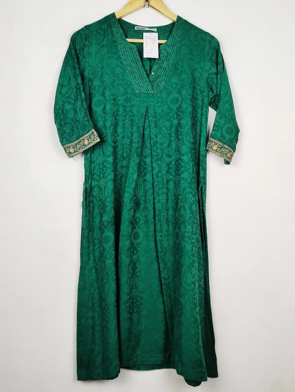 Buy online pre-used pre-loved 100% authentic & Original branded Khaadi (WBK-3308) available in Pakistan. Top international brands avilable.
