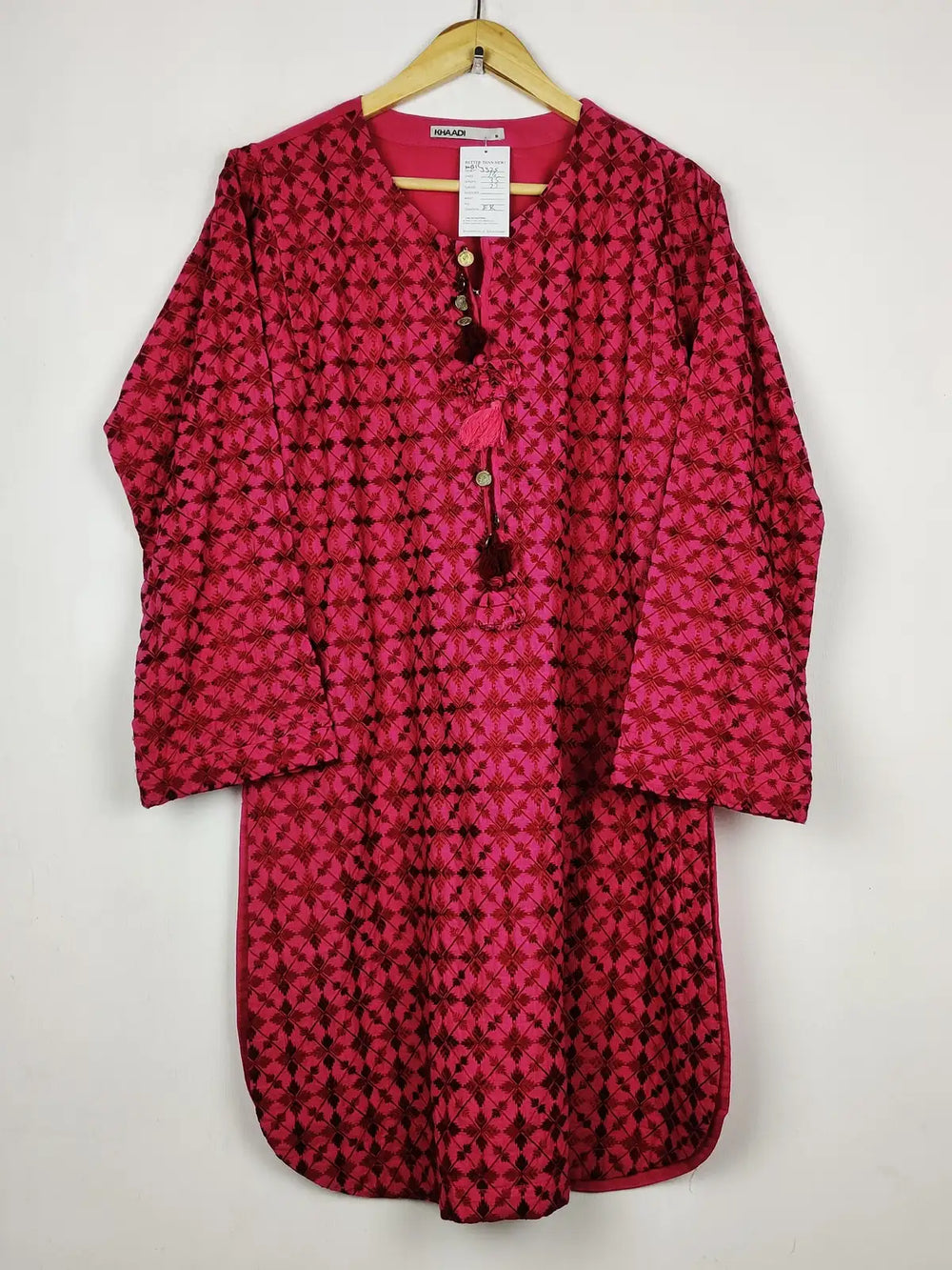 Buy online pre-used pre-loved 100% authentic & Original branded Khaadi (WBK-3325) available in Pakistan. Top international brands avilable.
