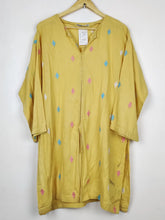 Buy online pre-used pre-loved 100% authentic & Original branded Khaadi (WBK-3350) available in Pakistan. Top international brands avilable.