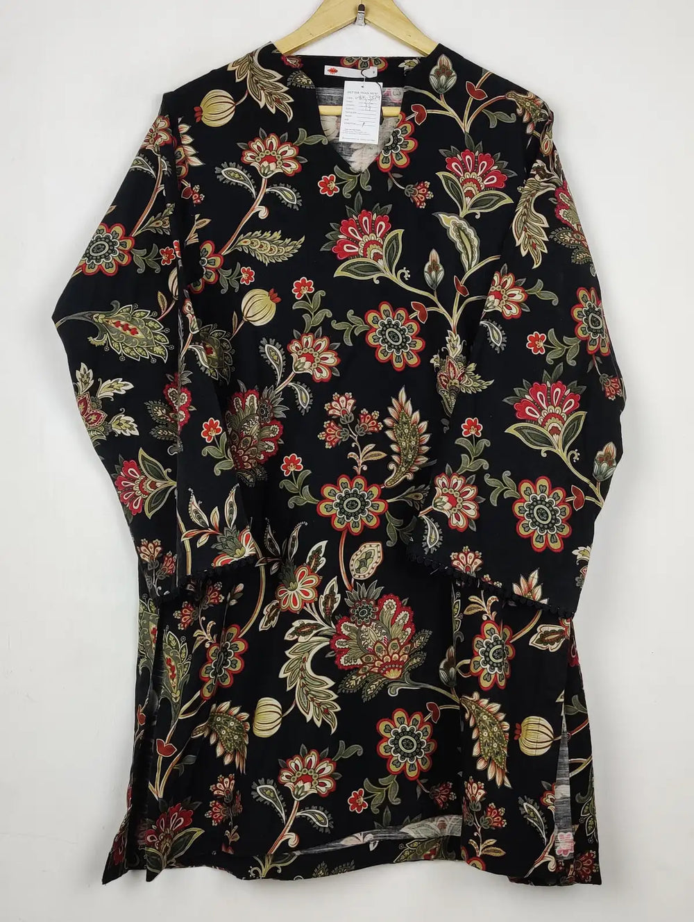 Buy online pre-used pre-loved 100% authentic & Original branded Khaadi (WBK-3379) available in Pakistan. Top international brands avilable.