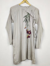 Buy online pre-used pre-loved 100% authentic & Original branded Sana Safinaz (WBK-3435) available in Pakistan. Top international brands avilable.
