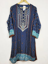 Buy online pre-used pre-loved 100% authentic & Original branded Tawakal (WBK-3446) available in Pakistan. Top international brands avilable.