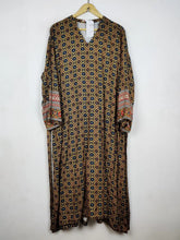Buy online pre-used pre-loved 100% authentic & Original branded Khaadi (WBK-3451) available in Pakistan. Top international brands avilable.