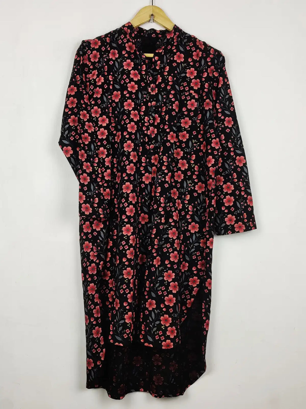 Buy online pre-used pre-loved 100% authentic & Original branded Unknown Brand (WBK-3478) available in Pakistan. Top international brands avilable.