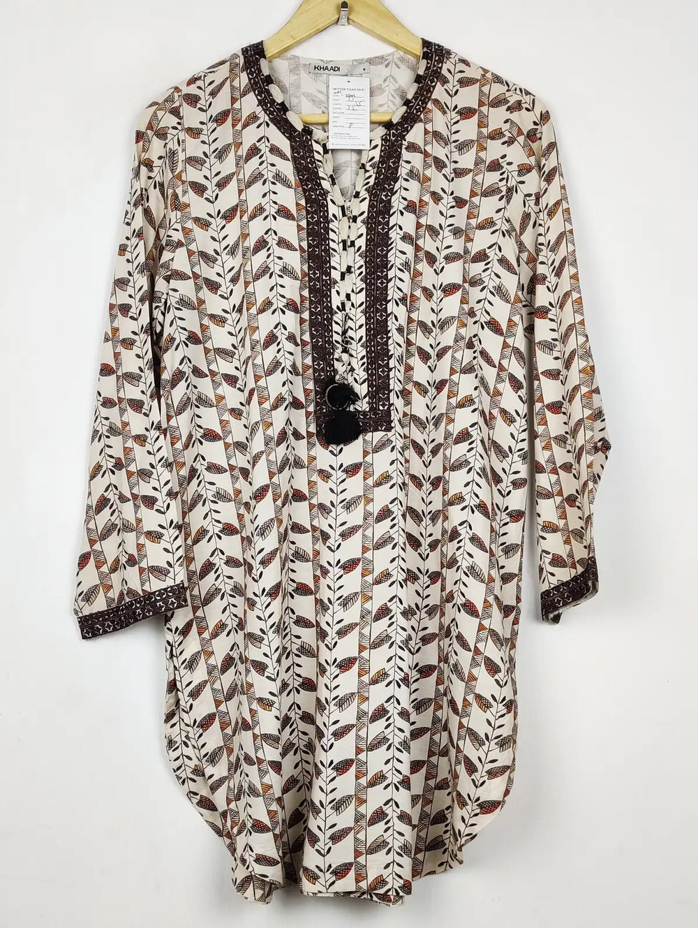 Buy online pre-used pre-loved 100% authentic & Original branded Khaadi (WBK-3501) available in Pakistan. Top international brands avilable.