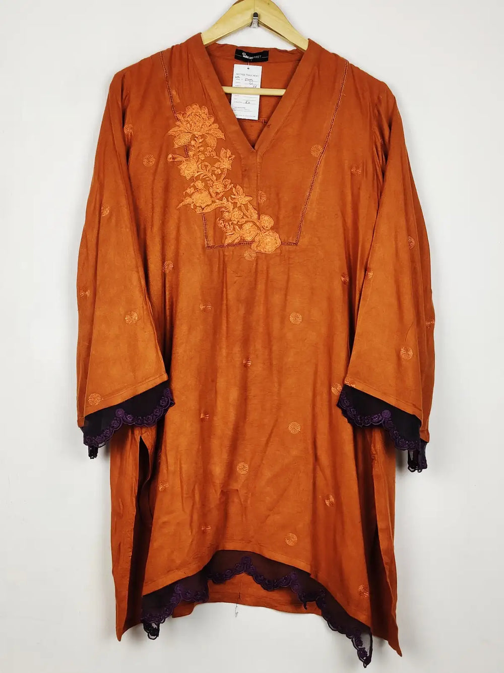 Buy online pre-used pre-loved 100% authentic & Original branded Gul Ahmed (WBK-3505) available in Pakistan. Top international brands avilable.