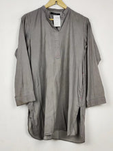 Buy online pre-used pre-loved 100% authentic & Original branded Khaadi (WBK-3530) available in Pakistan. Top international brands avilable.