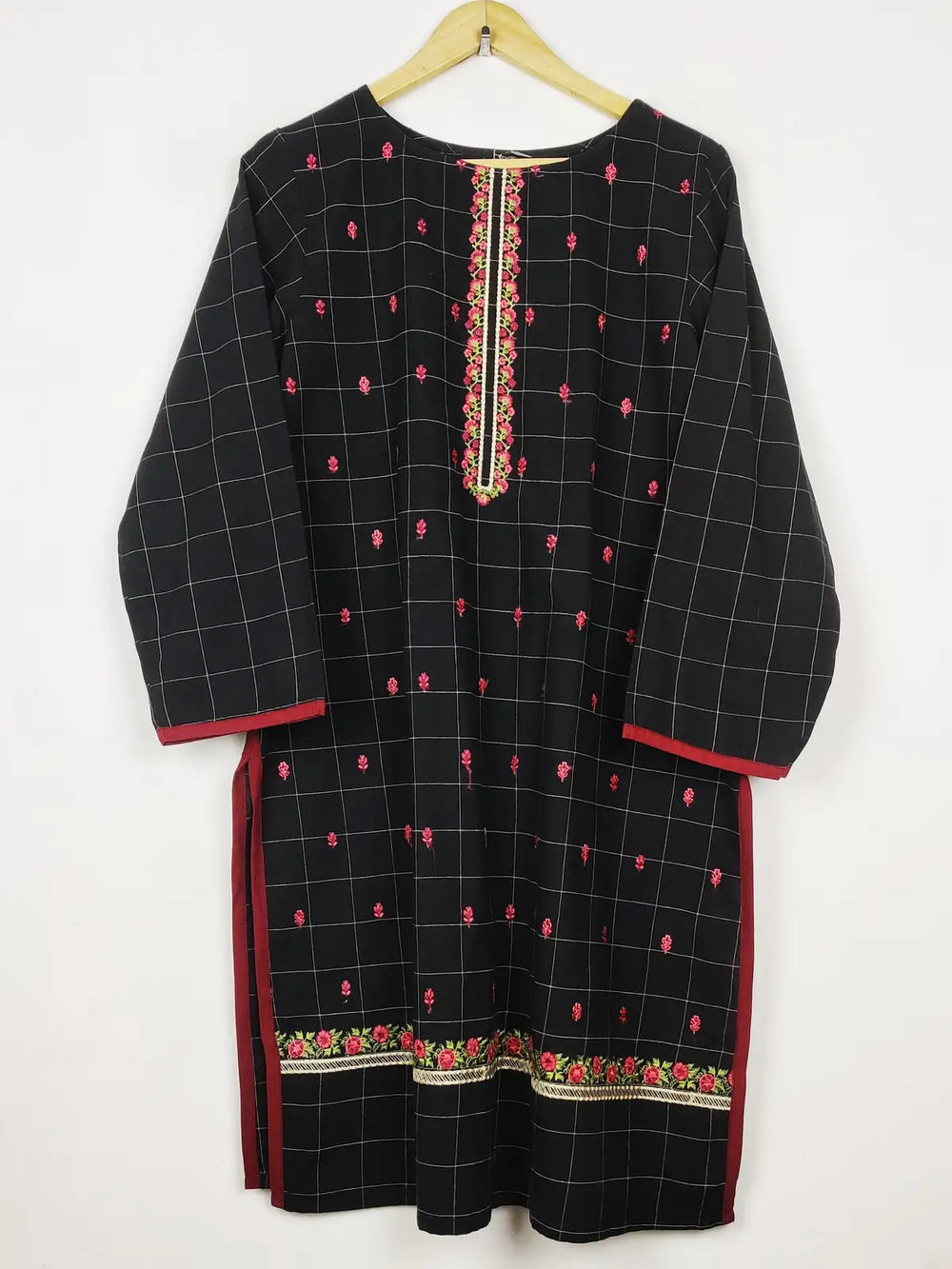 Buy online pre-used pre-loved 100% authentic & Original branded Beechtree (WBK-3542) available in Pakistan. Top international brands avilable.