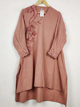Buy online pre-used pre-loved 100% authentic & Original branded Gul Ahmed (WBK-3579) available in Pakistan. Top international brands avilable.
