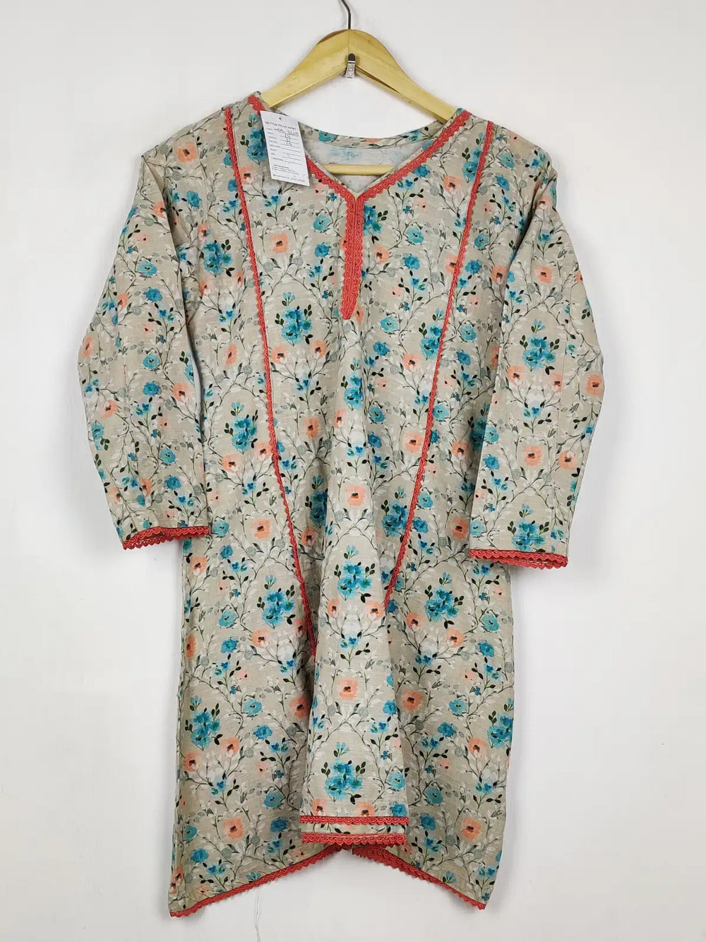 Buy online pre-used pre-loved 100% authentic & Original branded Unknown Brand (WBK-3603) available in Pakistan. Top international brands avilable.