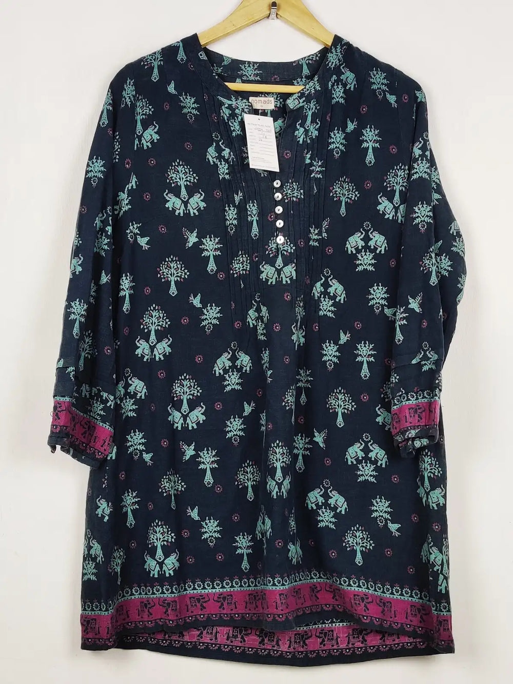 Buy online pre-used pre-loved 100% authentic & Original branded Nomads (WBK-3611) available in Pakistan. Top international brands avilable.