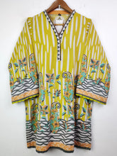 Buy online pre-used pre-loved 100% authentic & Original branded Unknown Brand (WBK-361) available in Pakistan. Top international brands avilable.