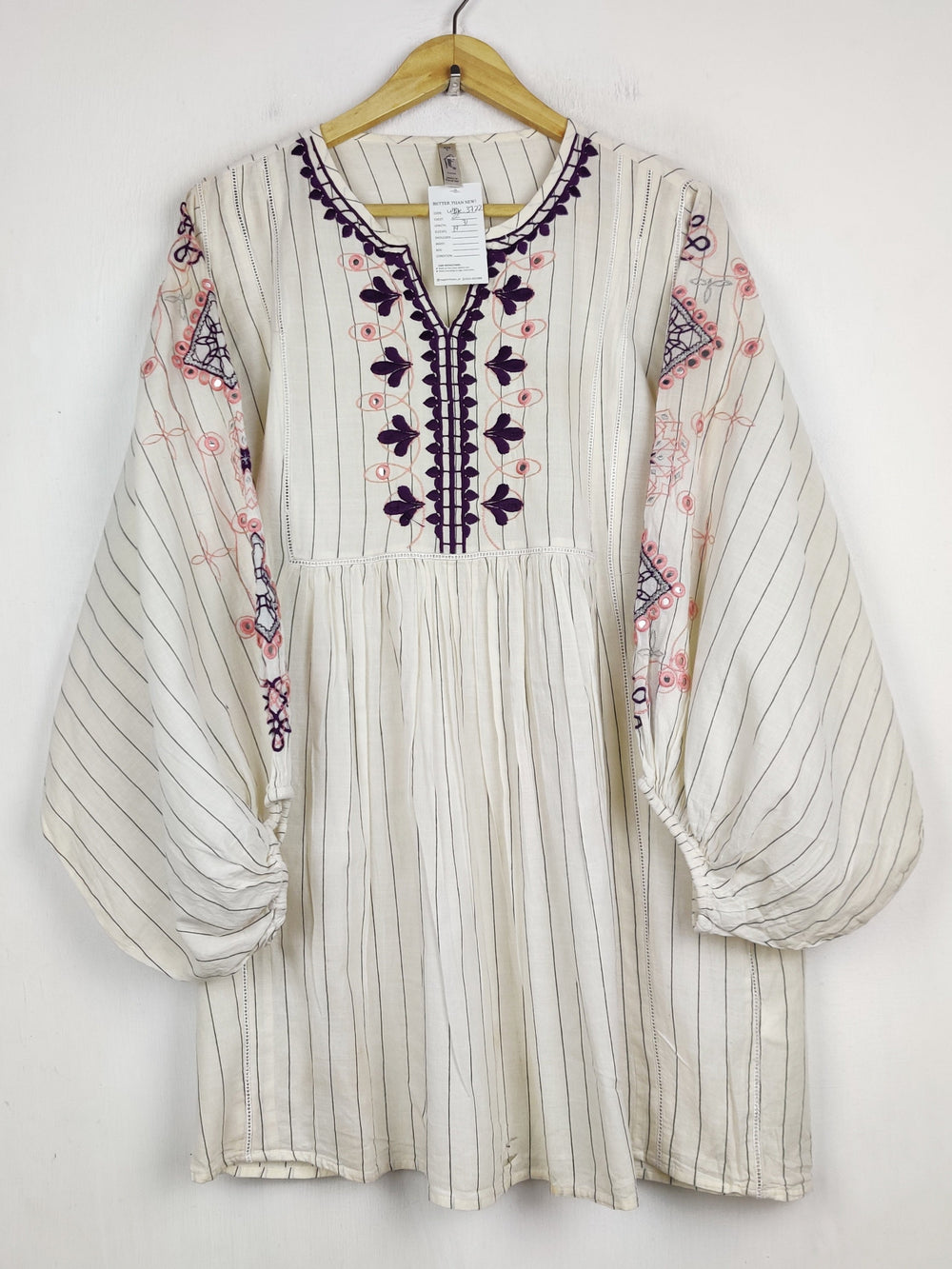 Buy online pre-used pre-loved 100% authentic & Original branded Ethnic (WBK-3722) available in Pakistan. Top international brands avilable.