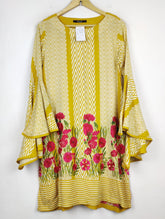 Buy online pre-used pre-loved 100% authentic & Original branded Khaadi (WBK-3808) available in Pakistan. Top international brands avilable.