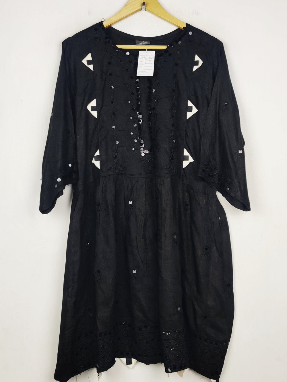 Buy online pre-used pre-loved 100% authentic & Original branded Mm Fashion (WBK-3824) available in Pakistan. Top international brands avilable.